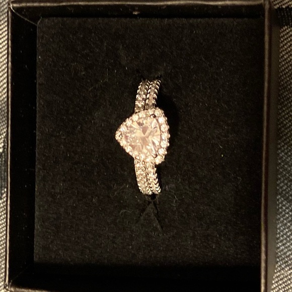 Set of Silver and Crystal Rings, Sz 5 - Picture 3 of 3